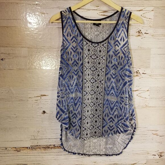 Mossimo Supply Co tank - Picture 1 of 8